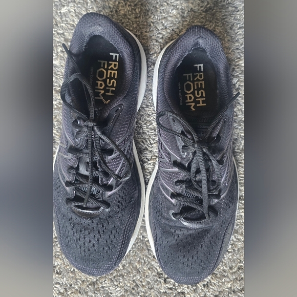 New Balance Fresh Foam Women's Size 10.5 Running Shoes Black - Picture 8 of 9